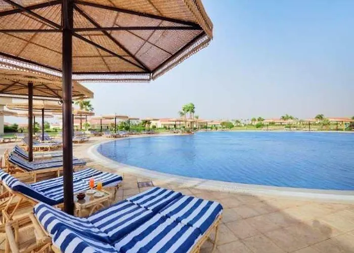Üdülőközpont Jolie Royal Peninsula & 5*